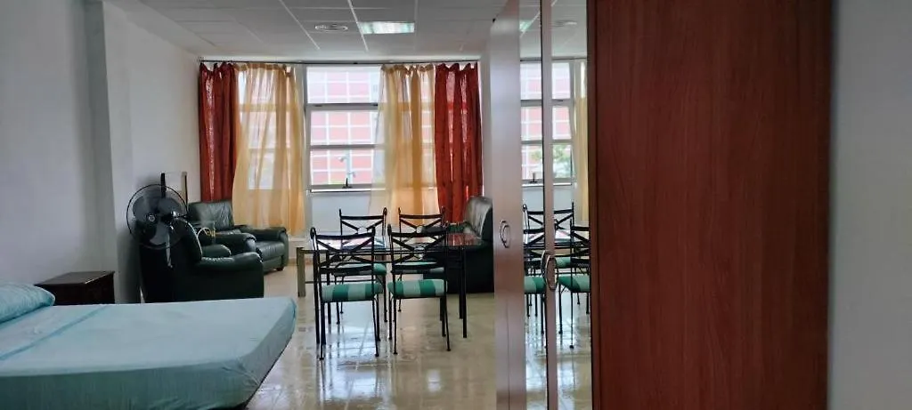 Apartamento Nuria Cadiz 0*,